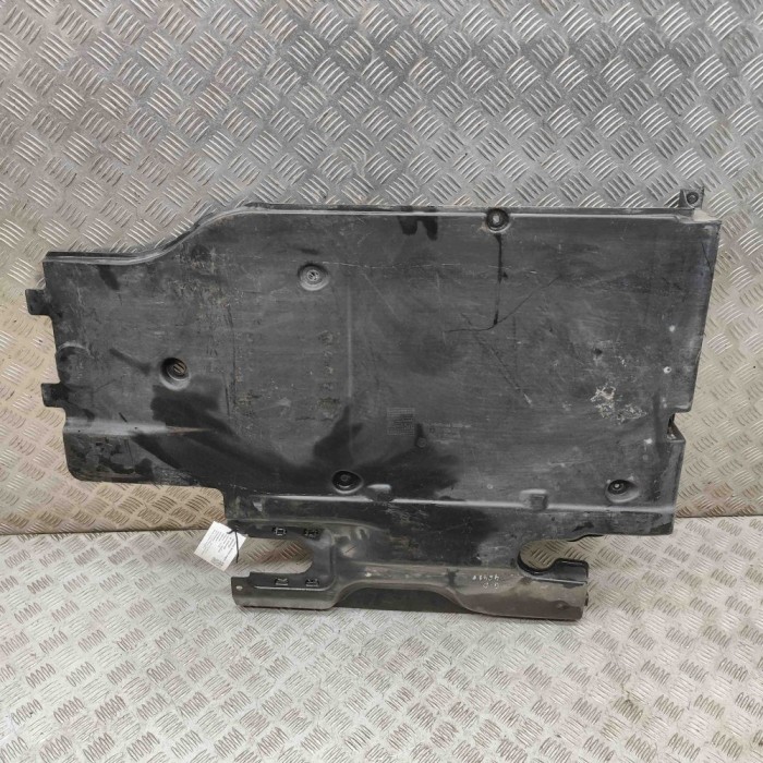 Scut motor dreapta spate VW ARTEON 3H7 2023 OEM: 3Q0825102F