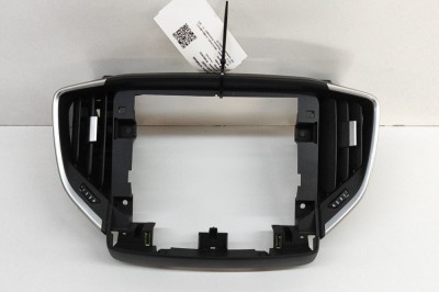 Ornament capac ecran navigație MASERATI GHIBLI M157 2019 OEM: 670066392 28510287 foto