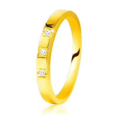 Inel din aur galben 585 &amp;ndash; suprafață luciosă cu trei zirconii strălucitoare - Marime inel: 54 foto