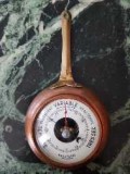 Cumpara ieftin Vechi barometru din alama fabricat in Franta