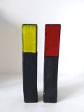 Lot 2 obiecte ceramice tubulare-deptungiulare,partial glazurate in rosu si galben, 22cm lungime, arta ceramica