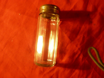 Flacon sticla f. vechi -cu dop metalic (putin deformat) , h= 10 cm- cosmetice foto