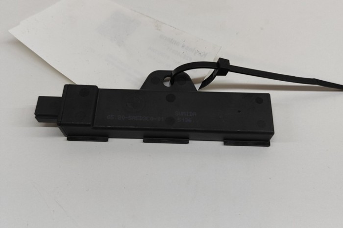Antena Keyless Entry BMW 3 G20, G28 2024 OEM: 5A5D3C0 28340811