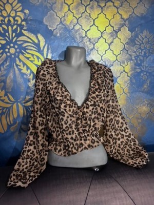 Bluza eleganta , imprimeu leopard , marimea M foto
