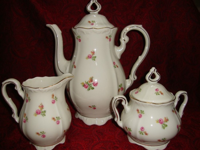 SET / SERVICIU DIN PORTELAN BAVARIACEAINIC LATIERA ZAHARNITA