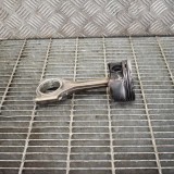 Piston BMW X3 E83 2004 OEM: 143721275125261432800 4136052