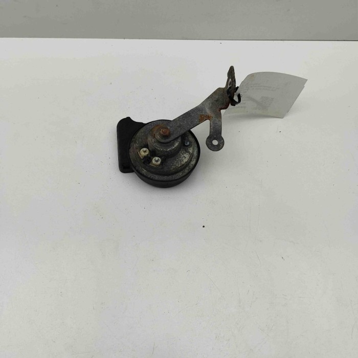 Claxon VW PASSAT Variant B7 365 2012 OEM: 3AA951221B 31045322