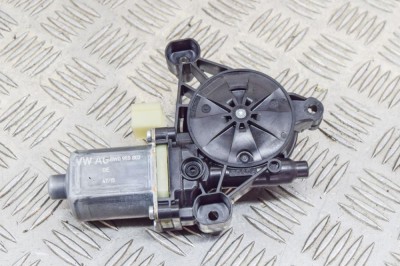 Motor macara geam ușă dreapta față AUDI A4 8W2, B9 2016 OEM: 8W0959802,0130822704 12041673 foto
