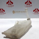 Cumpara ieftin Vas lichid parbriz Peugeot 206 1998-2012