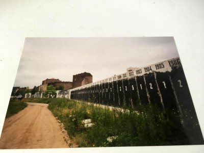 * Poza Zidul Berlinului facuta in anii &amp;#039;90 de turist din Romania foto