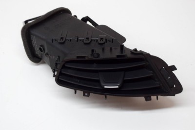 Gura de ventilație planșa de bord OPEL ZAFIRA TOURER C P12 2012 OEM: 330188061,20885182 13595636 foto