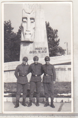 bnk foto Aeroportul Targu Mures - militari - 1987 foto