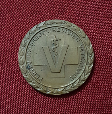 Medalie Pentru progresul medicinei veterinare / Asoc. medicilor veterinari foto