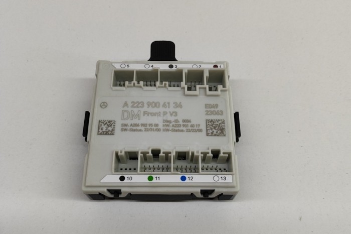 Modul de control ușă dreapta față MERCEDES-BENZ EQS V297 2023 OEM: A2239004134,A2069029508 27369023