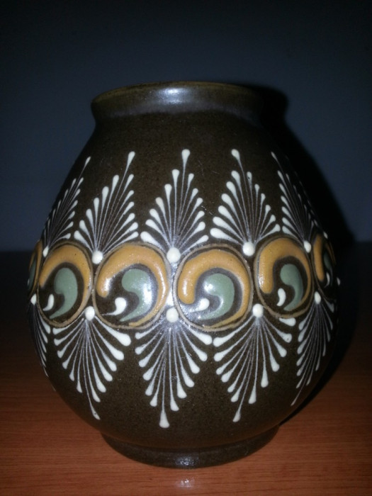 Vaza ceramica handmade inaltime 12.5 cm marcata