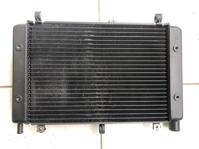 Radiator apa Yamaha FZS1000 RN06 Fazer 2001-2005