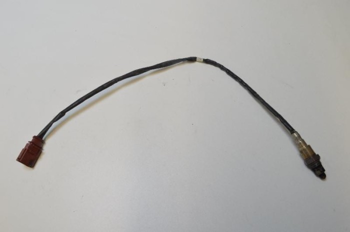 Sonda lambda VW GOLF VII 5G1, BQ1, BE1, BE2 2014 OEM: 04E906262AH | 2420204