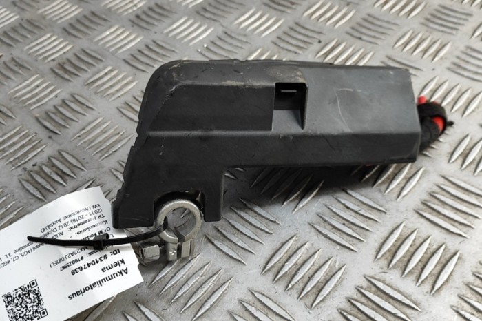 Borna cablu baterie AUDI A6 Avant 4G5, C7, 4GD 2012 OEM: 8J0915459 31047639