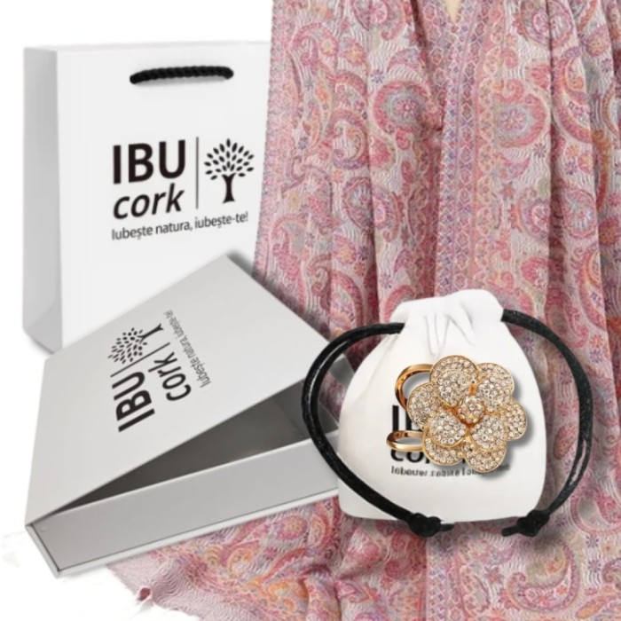 Set cadou dama &ndash; esarfa jacquard si inel de esarfa Rose