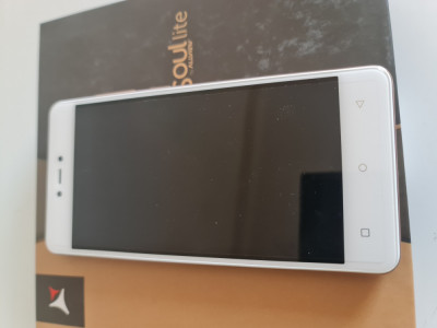 Telefon Allview X3 Soul Lite impecabil cu ecran de 5 inch si 4G foto