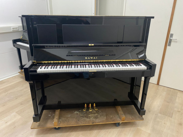 Pianina clasica Kawai K8