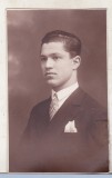 bnk foto Portret de barbat - Foto Royal Ploiesti