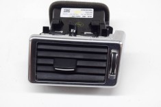 Gura de ventilație planșa de bord LAND ROVER DISCOVERY SPORT L550 2018 OEM: FK72-018B09-AD 14132873