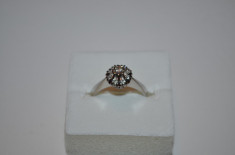 INEL AUR alb 18K + 9 Diamante = 0.25ct - Marcaje Anglia - De logodna - 4.3g ! foto