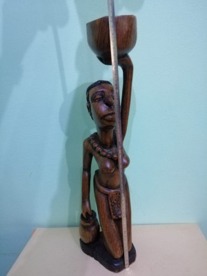 Statueta vintage africana din lemn foto