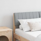 vidaXL Tăblie tapițată Gri deschis 135 cm Lemn de pin masiv 879234