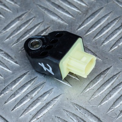 Senzor de impact st&amp;acirc;nga spate SUBARU FORESTER SH_ 2009 OEM: 98237FG000 2194387 foto