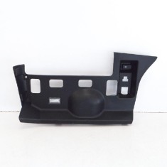 Ornament inferior planșa de bord TESLA MODEL S 2017 OEM: 6007716-00-C,1009478-00-C 4119914