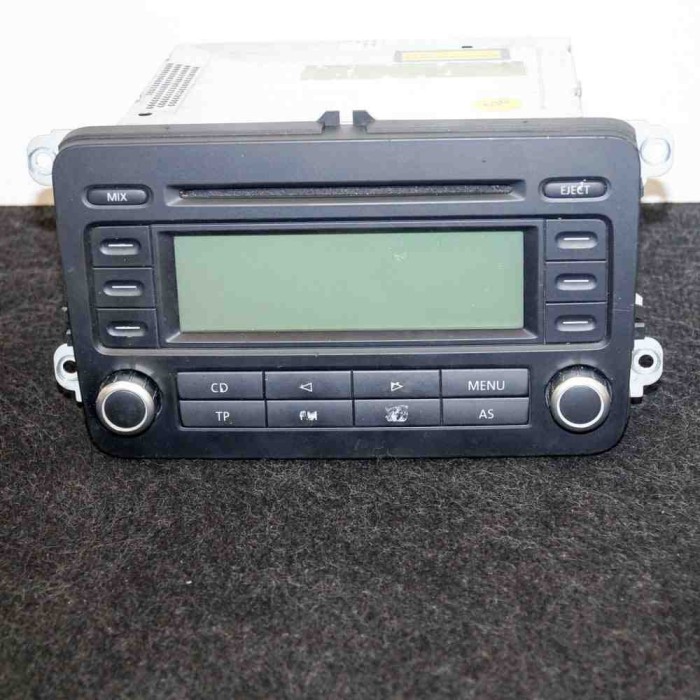 Unitate radio CD VW PASSAT Variant B6 3C5 2005 OEM: 18438091.0110RCD300