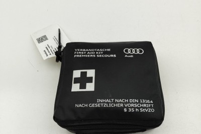 Trusa de prim ajutor AUDI E-TRON GT 2023 OEM: 8J7860282B 31444630 foto