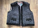 Pieptar Vechi din L&acirc;nă Buclată &ndash; Laicăr Costum Popular Vintage, Detalii Catifea