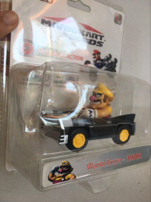 Masinuta Mariokart DS Wario Brute 19302 Nintendo 2009 pull back action colectie foto