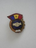 M3 K 95 - Insigna - tematica sindicate - Al IV-lea congres al sindicatelor - RPR, Romania de la 1950