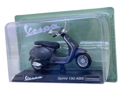 Macheta scuter Vespa Sprint 150 ABS - scara 1:18 foto