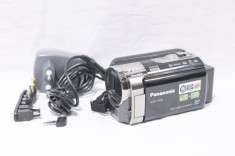 Camera video digitala Panasonic SDR-H100 cu hard disk de 80 GB 70X zoom optic