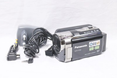 Camera video digitala Panasonic SDR-H100 cu hard disk de 80 GB 70X zoom optic foto