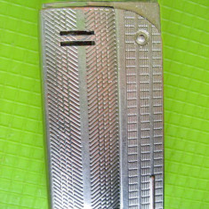 10029-Bricheta vintage Austria laser arama argintie.