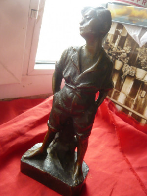 Statueta bronz - Baiat cu mainile in buzunare , bronz , h=20cm foto