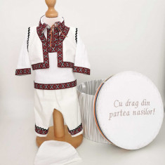 Set Botez Traditional Adi 13 , 2 piese costumas traditional si cufar brodat botez