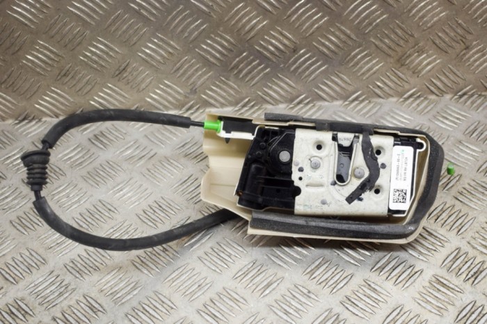 &Icirc;ncuietoare ușă dreapta față TESLA MODEL 3 2018 OEM: 1068963-99-E | 14702424