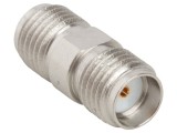 Adaptor SMA mamă cu izolație PTFE 50&Omega; 18GHz AMPHENOL RF
