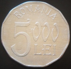 Moneda 5000 LEI - ROMANIA, anul 2002 *cod 82 - aluminiu foto