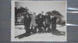 GRUP DE PRIETENI IN PARCUL CENTRAL CONSTANTA, IARNA - 1932 - FOTO REGAL