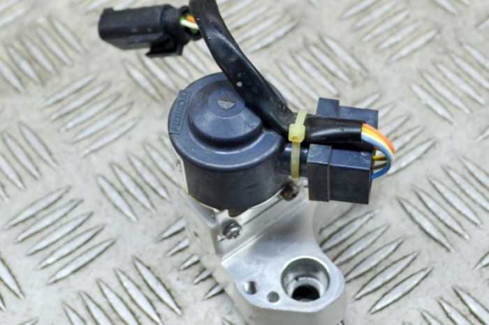 Supapa de expansiune aer condiționat BMW i3 I01 2019 OEM: 9292567,PGM-D92BMG-2 13974535