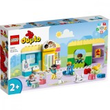 LEGO&reg; DUPLO Town - Viata la cresa (10992)