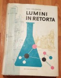 Lumini in retorta de Max Solomon